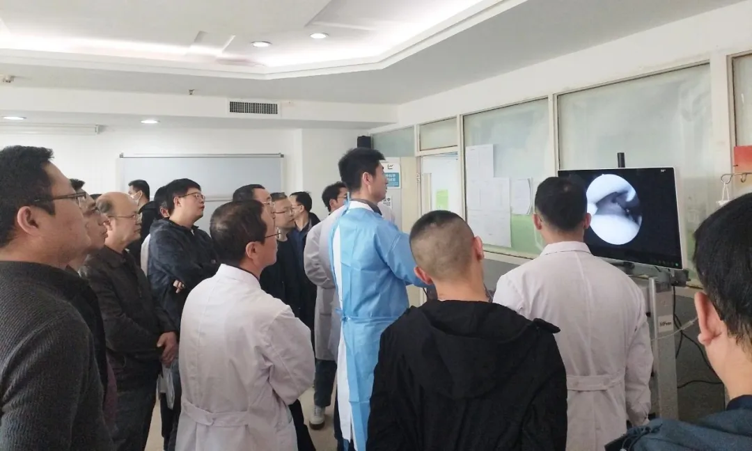 dcabfcbc-eab6-4c9d-bfc6-8fc3ac437f2f