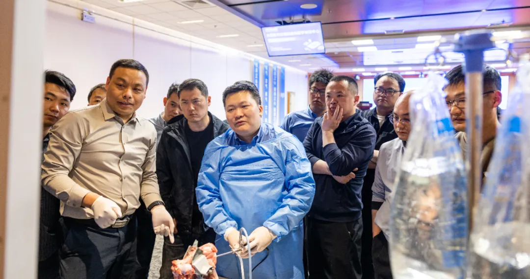 084a23f5-83fe-456a-9fcd-4775c2c04b99